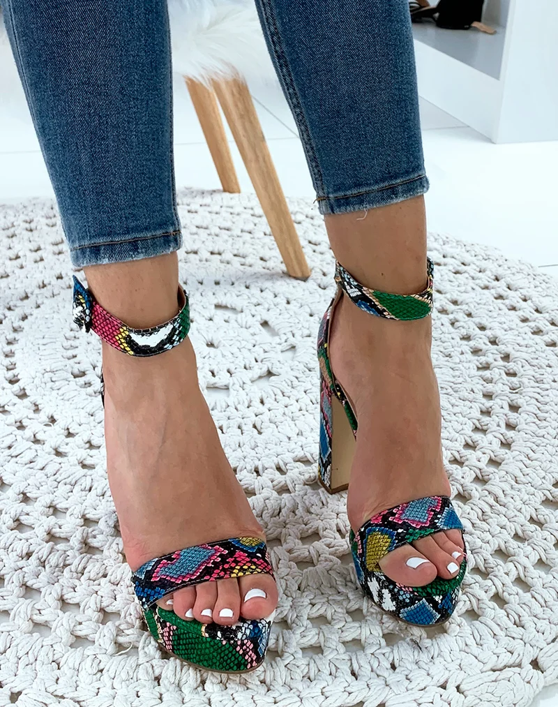 Sandale multicolore effet python