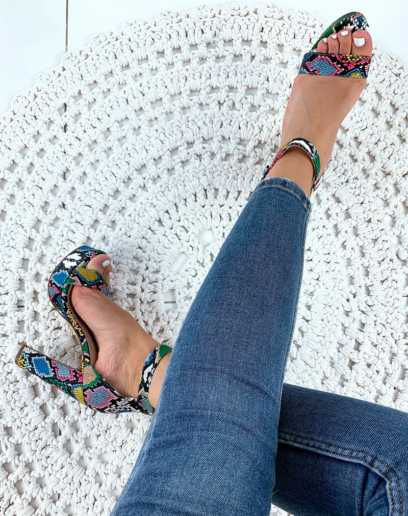 Sandale multicolore effet python