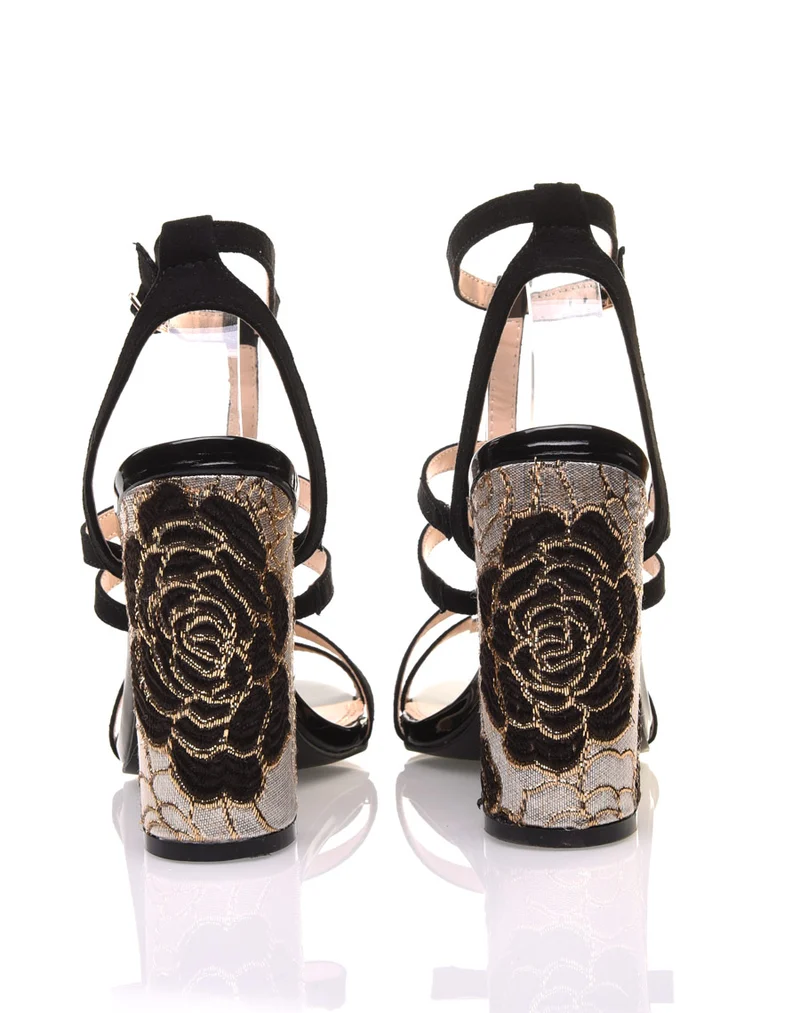 Sandales à paillettes noires à talon brodé