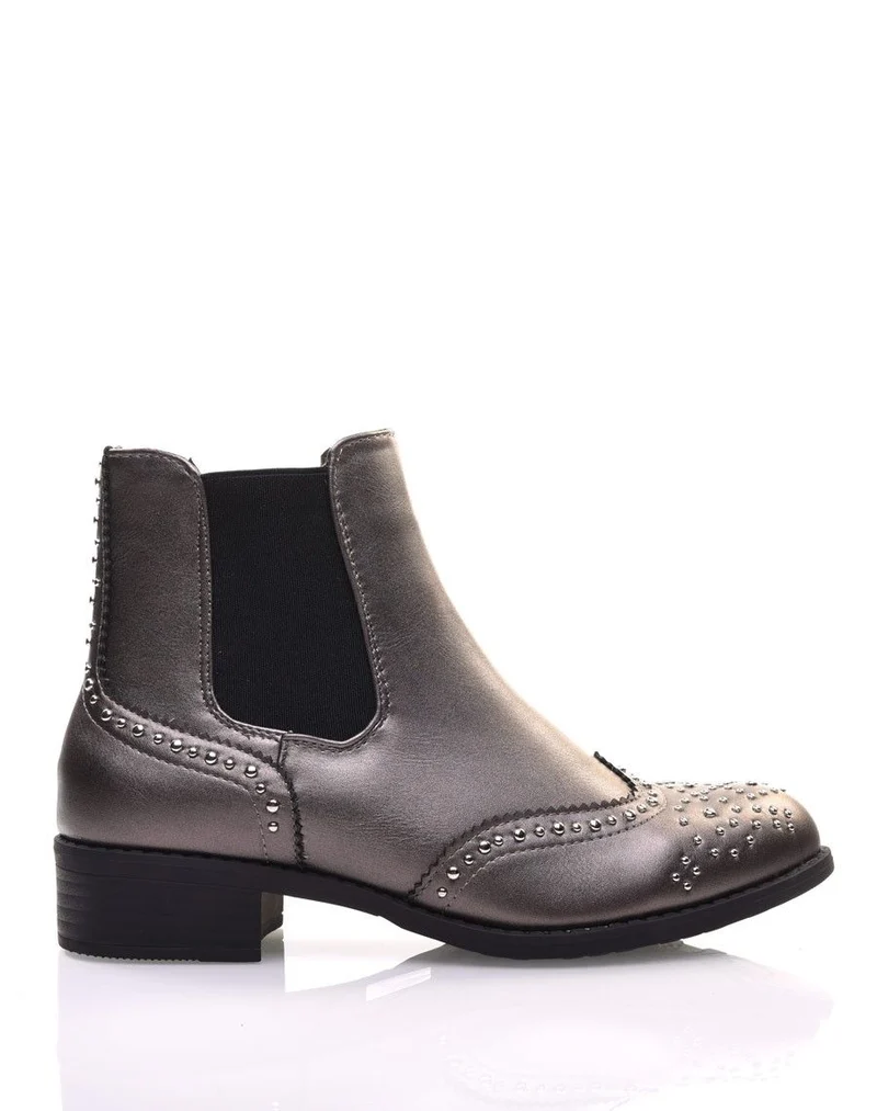 Bottines grises métallisées cloutées