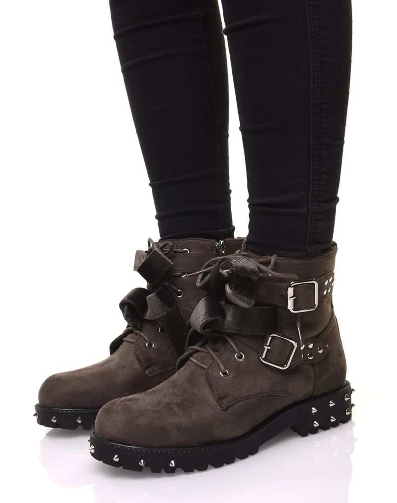 Bottines cloutées à lacets vertes