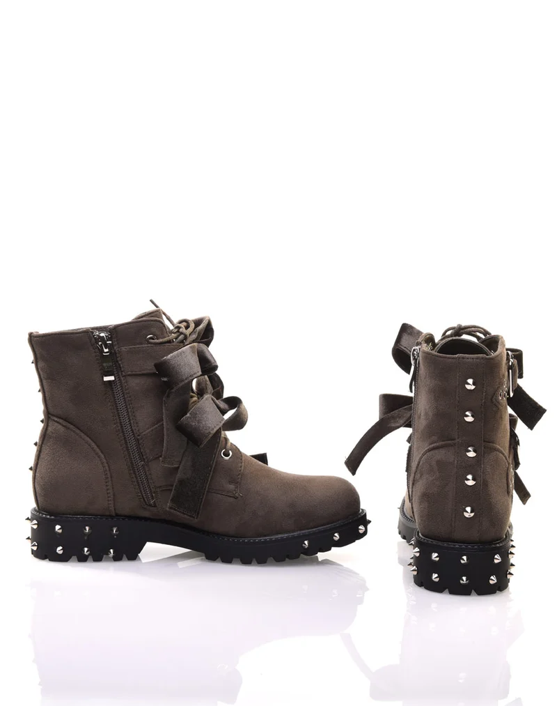 Bottines cloutées à lacets vertes