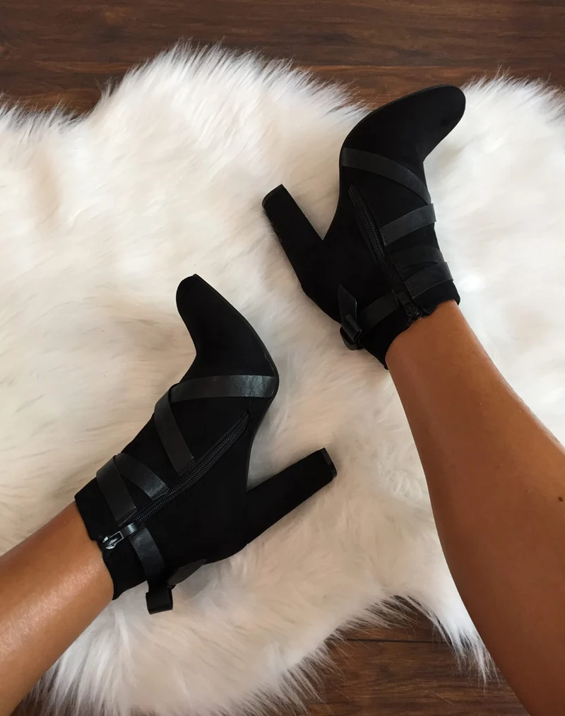 Bottines noires en suédine