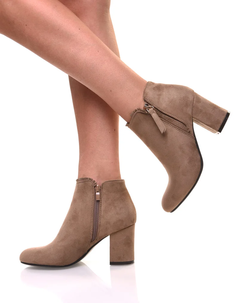 Bottines taupes à petit talon