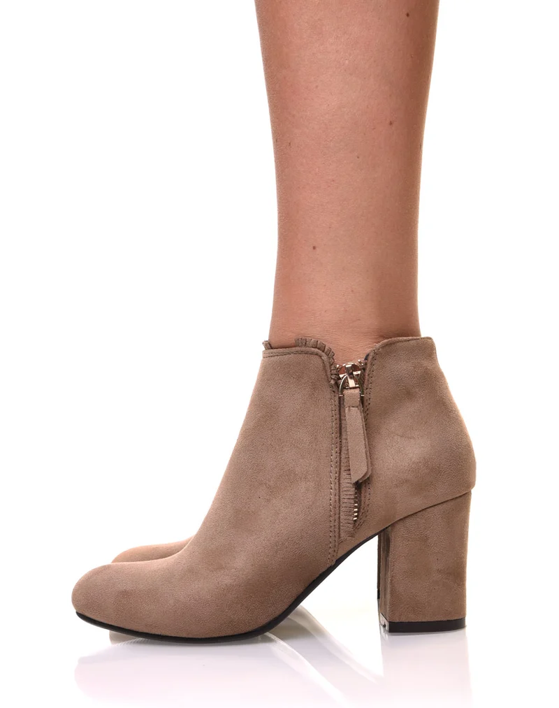 Bottines taupes à petit talon