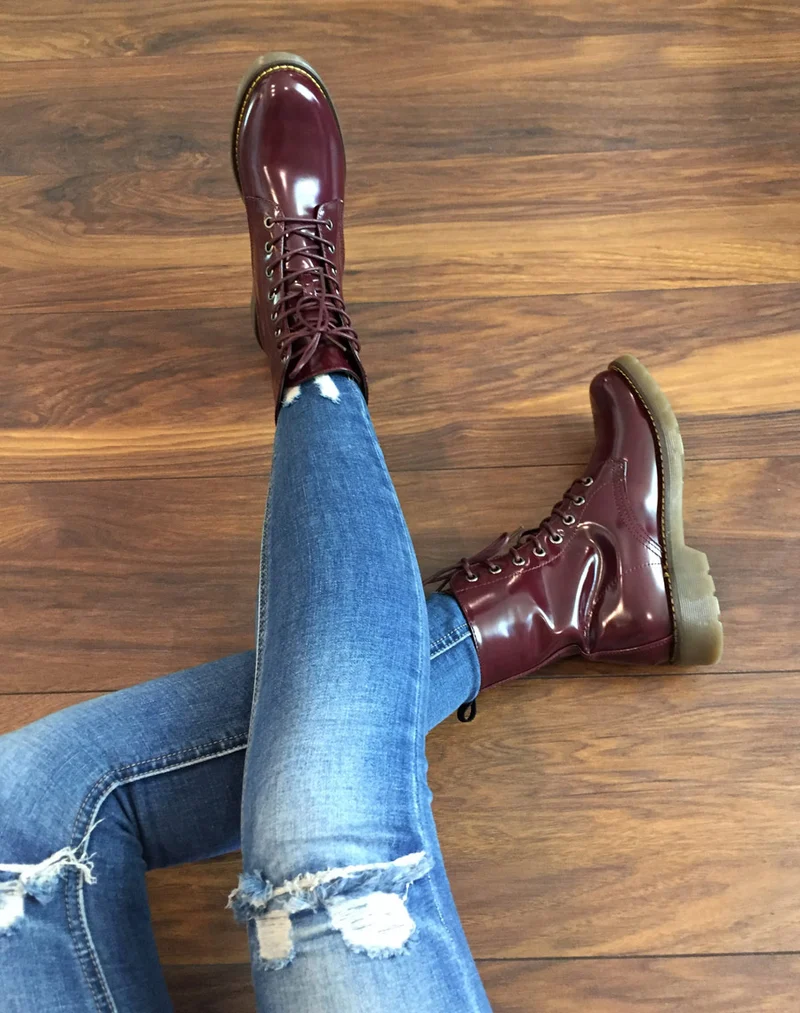Chaussures montantes vernis bordeaux