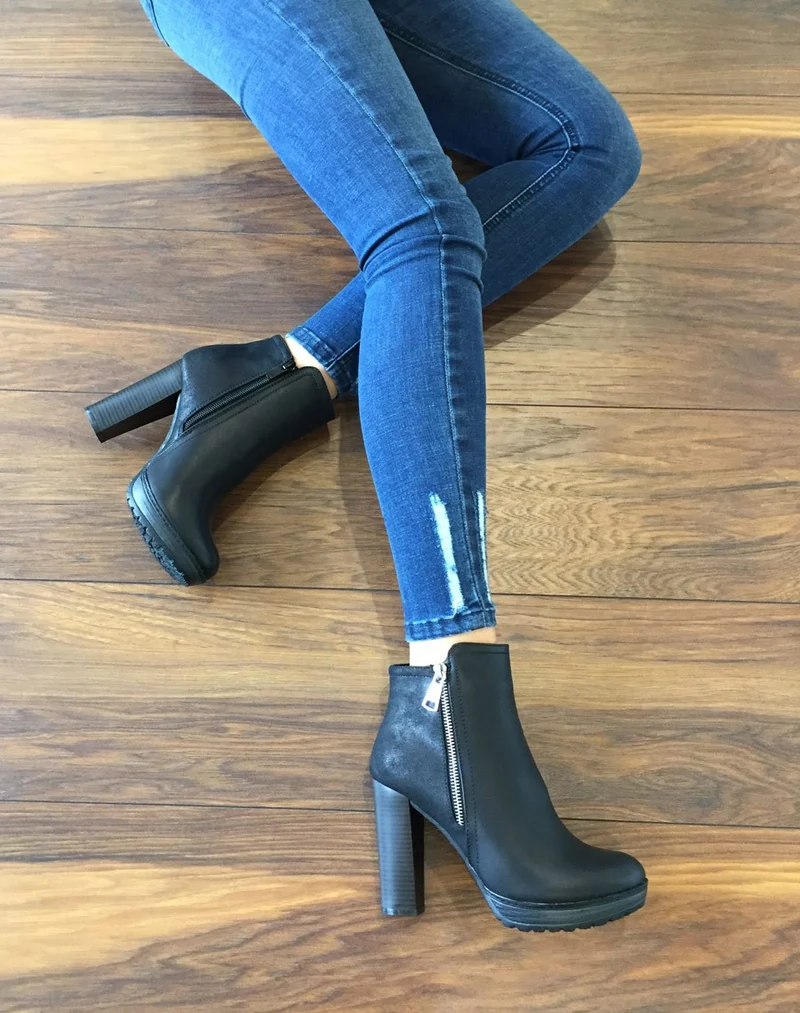 Bottines à talons bi matières noires