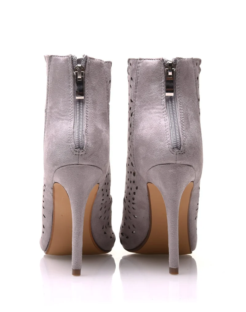 Bottines à talons grises ajourées en suédine
