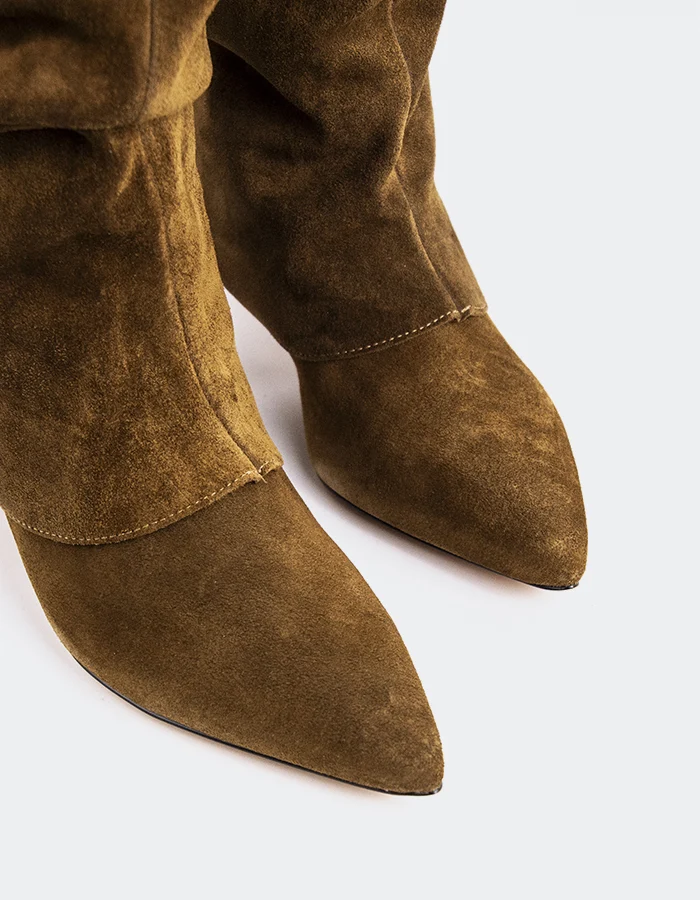 Sabrinna Chestnut Suede