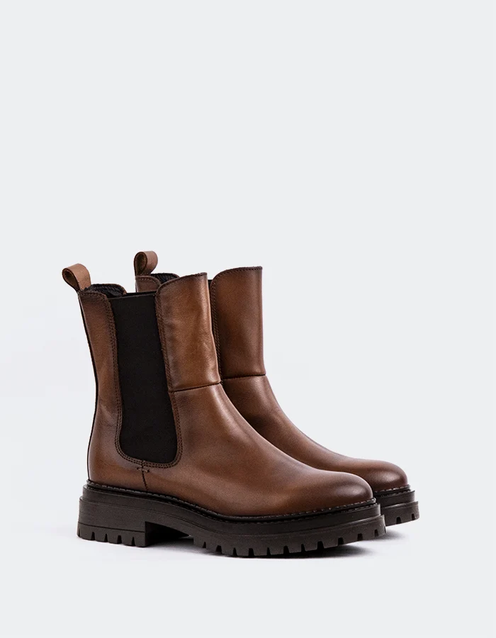 Lavak Camel Leather