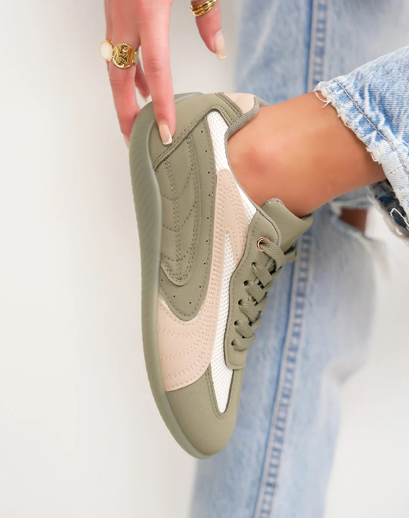 Basket femme verte tendance empiècements beige