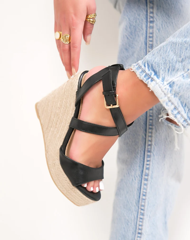 Sandales compensées femme noires élégantes en jute naturel