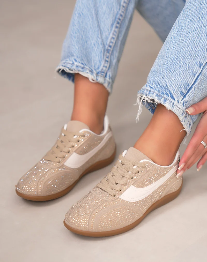 Basket femme beige à strass avec empiècements blanc et lacets assortis