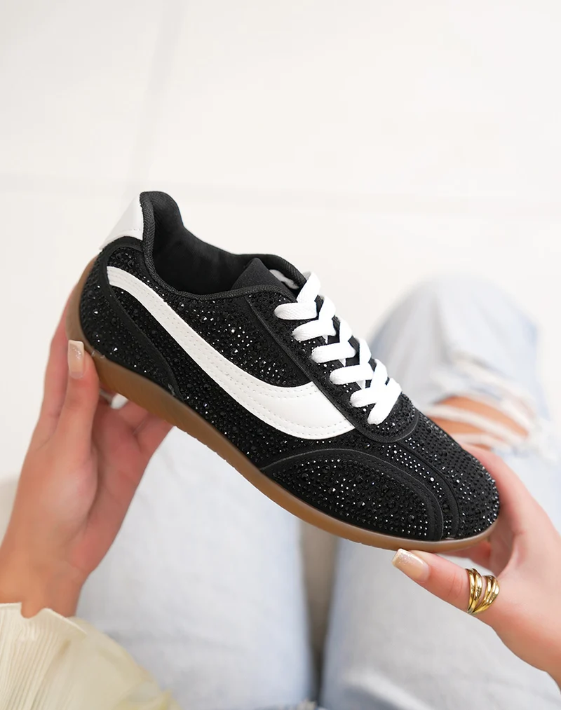 Basket femme noire avec strass et empiècement blanc