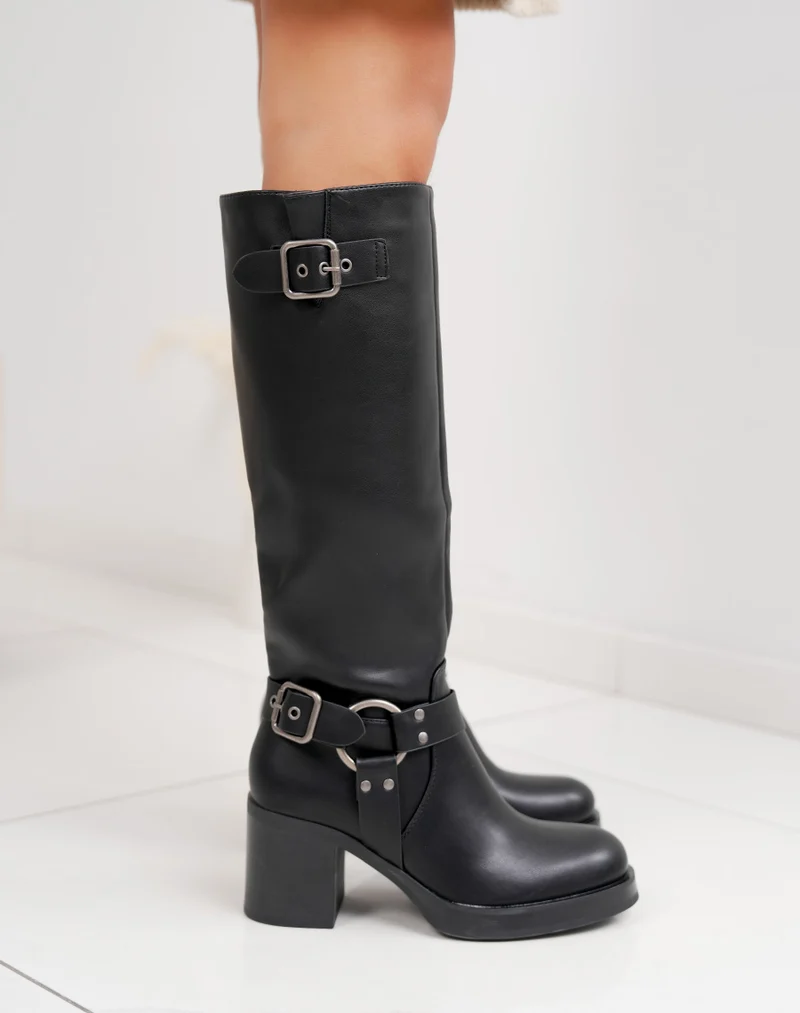 Bottes noires à sangle décorative et talon épais