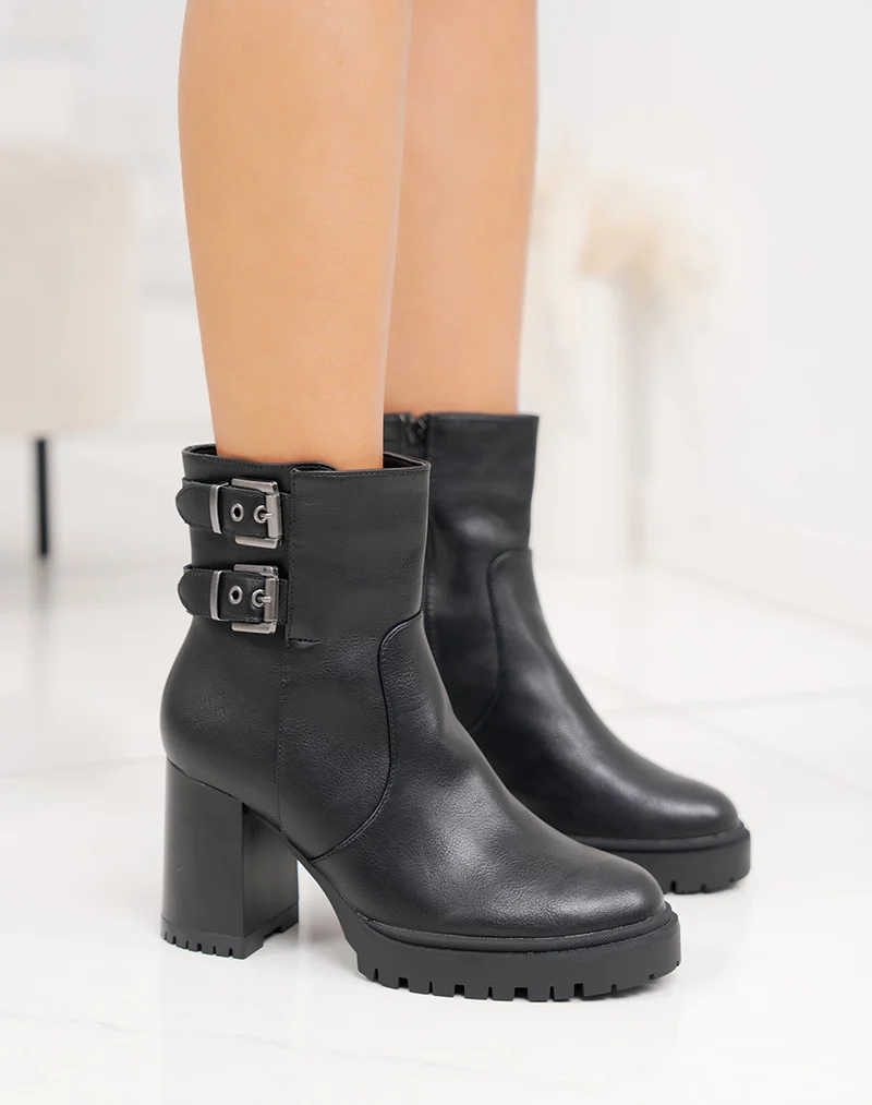 Bottines femme noires à double boucles semelle crantée et intérieur fourré