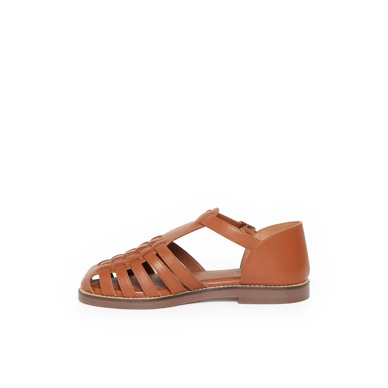 PETRONILLE CAMEL