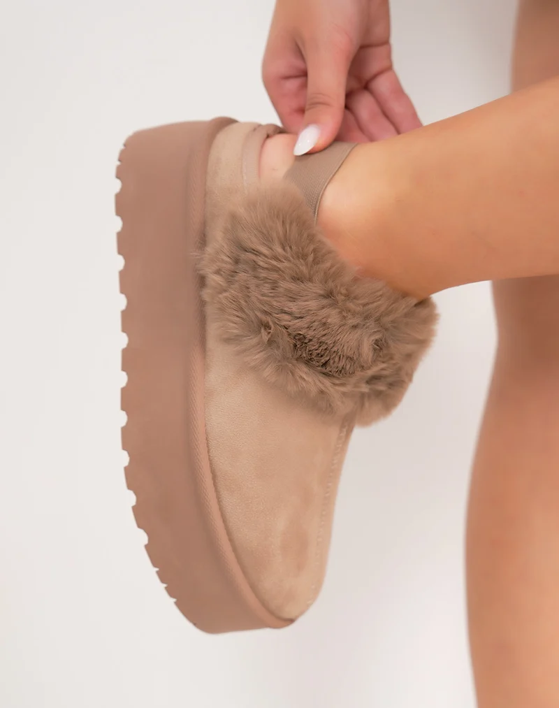Mules femme taupe en suédine fourrées avec plateforme épaisse et élastique de maintien