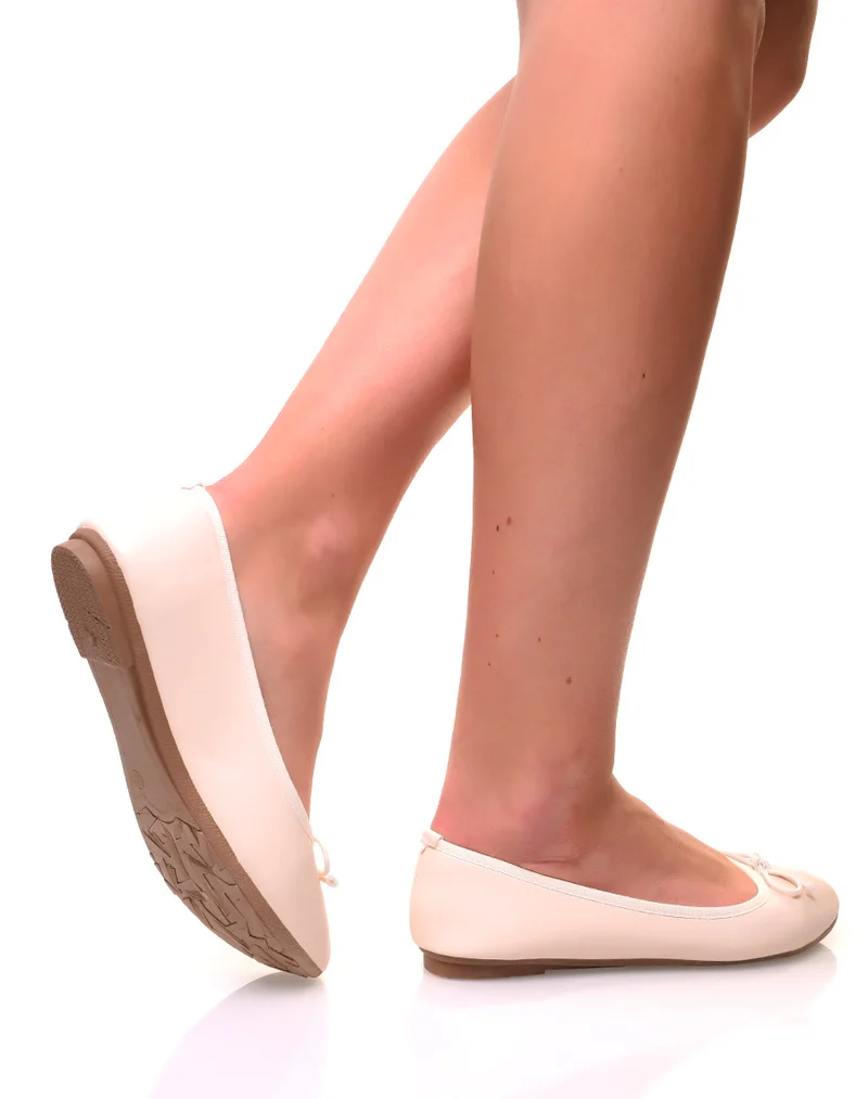 Ballerines crèmes à petits noeuds