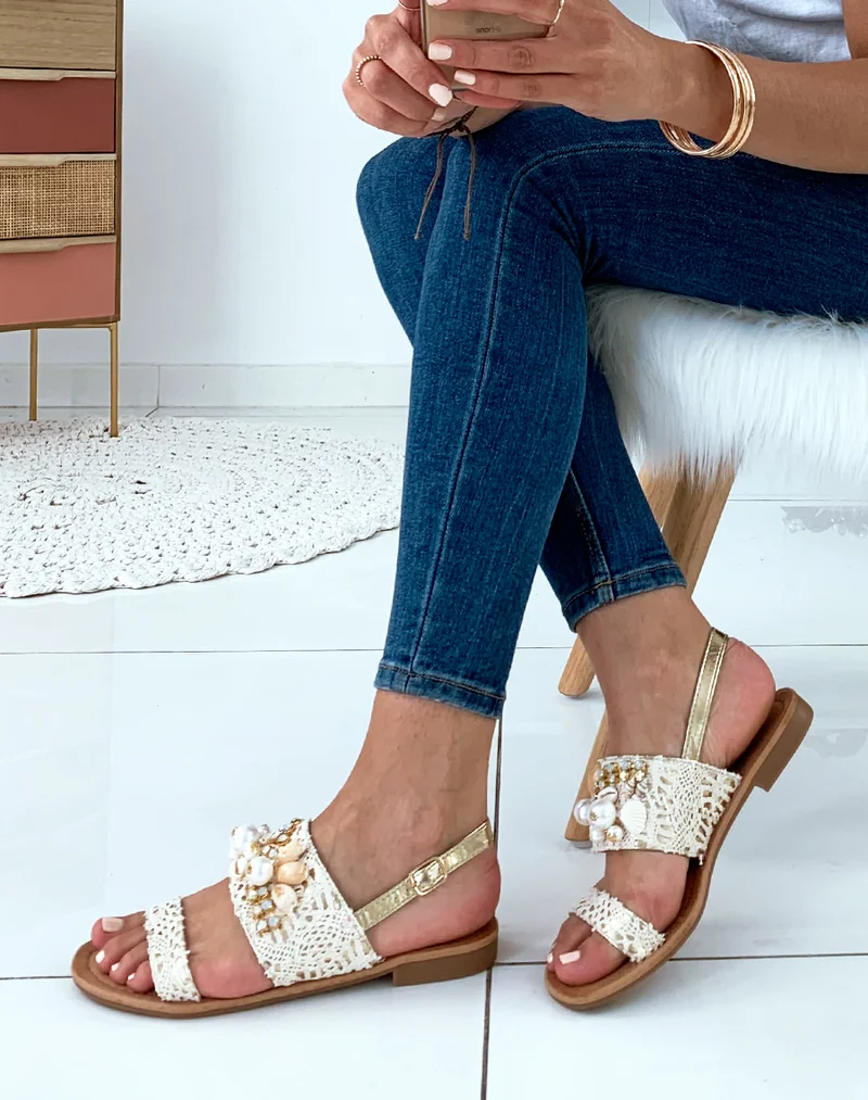 Nu-pieds beiges à doubles sangles
