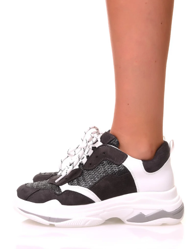 Baskets grises en suédine à empiècements tressés et blancs