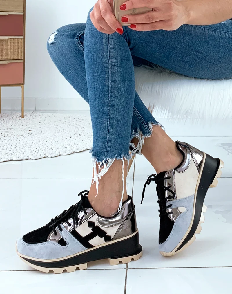 Baskets noires multicolore à talon métallique