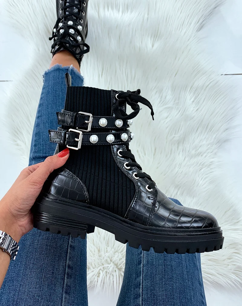 Bottines montantes noires effet croco