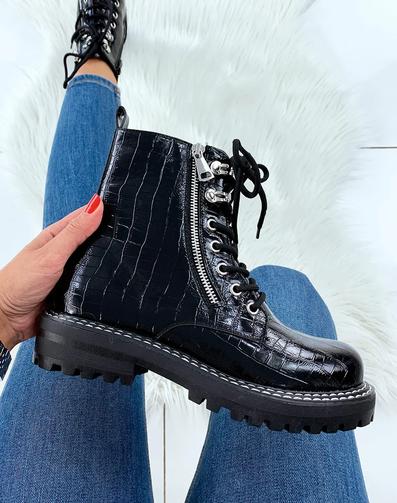 Bottines hautes vernies noires effet croco