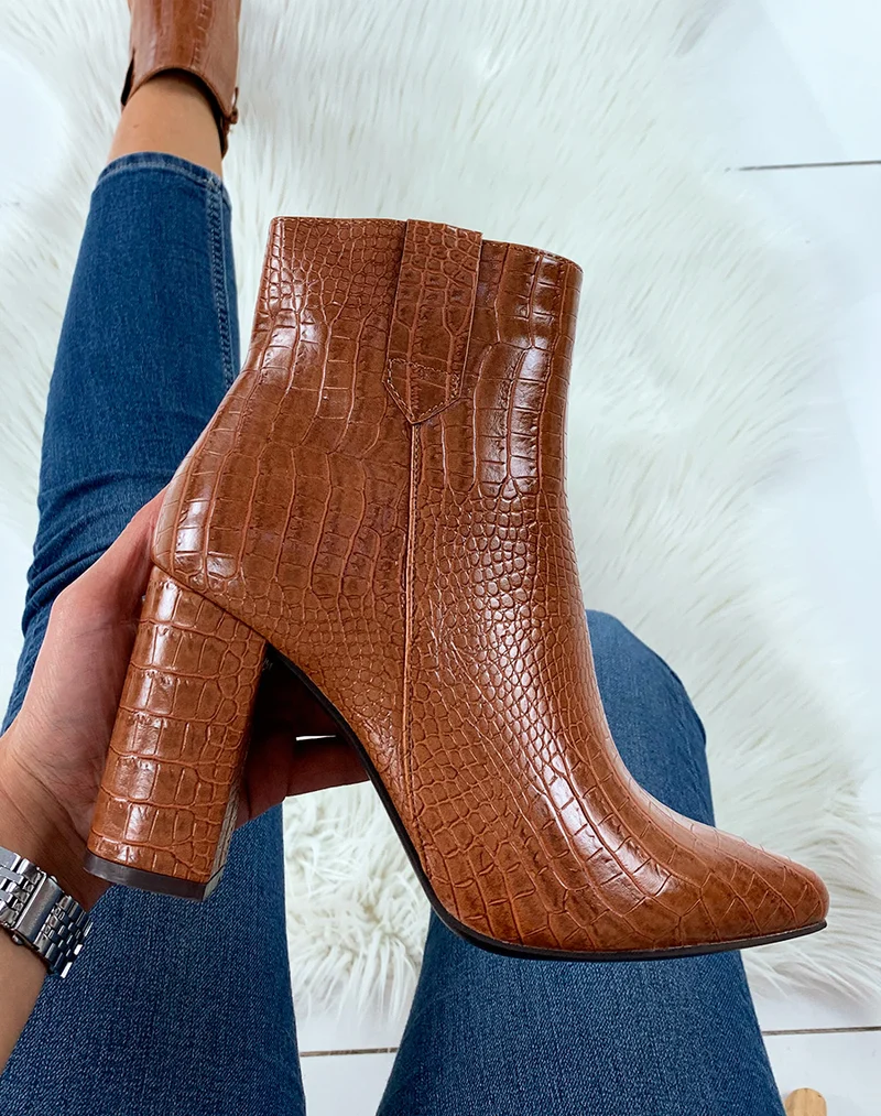 Bottines à talon effet croco camel à bout pointu