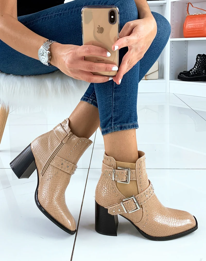 Bottines à talon effet croco beige à bout carré