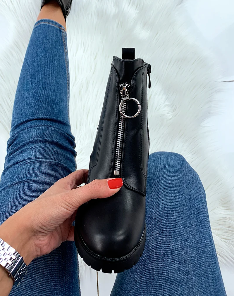 Bottines basses noires effet croco