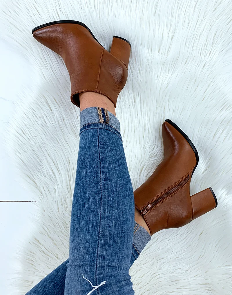 Bottines basses camel à bout pointu