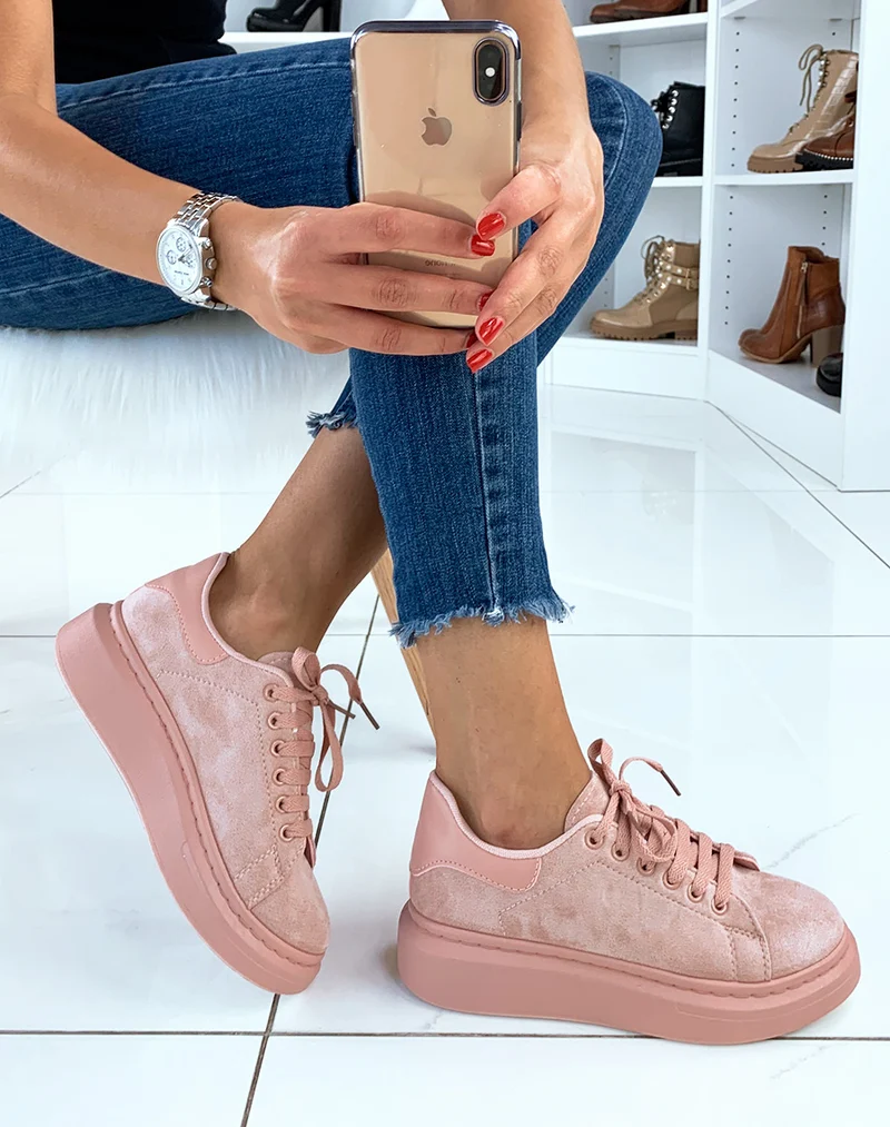 Baskets en suédine rose à plateforme