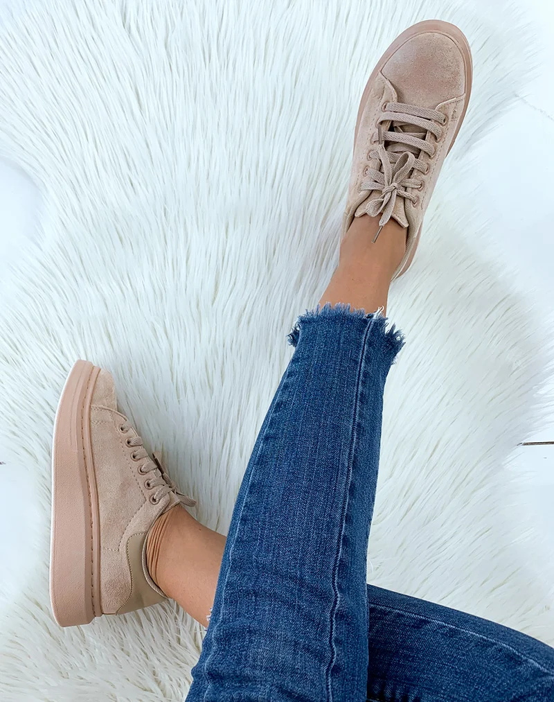 Baskets en suédine beige à plateforme