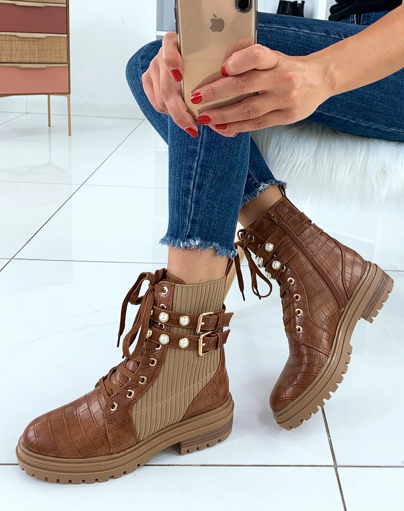 Bottines montantes camel effet croco