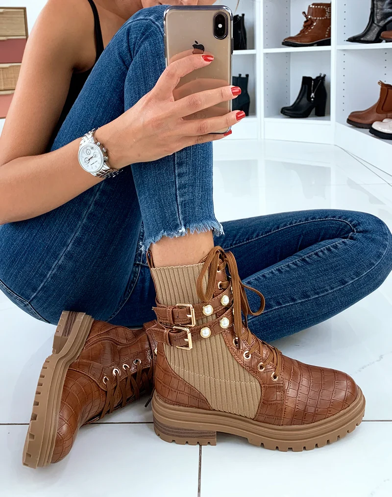 Bottines montantes camel effet croco