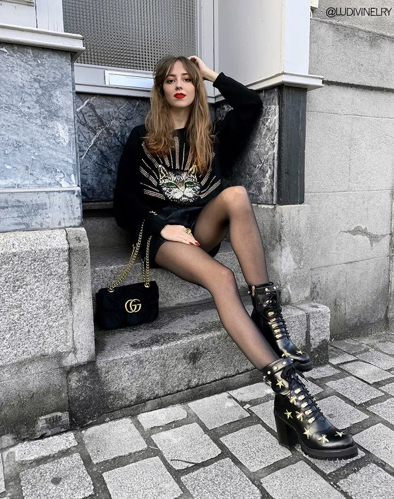 Bottines montantes noires à talons brodées
