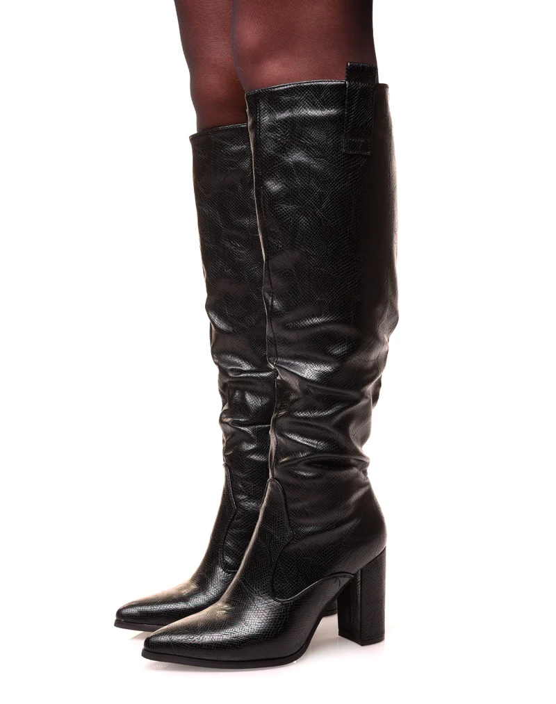 Bottes hautes noires froissées effet croco