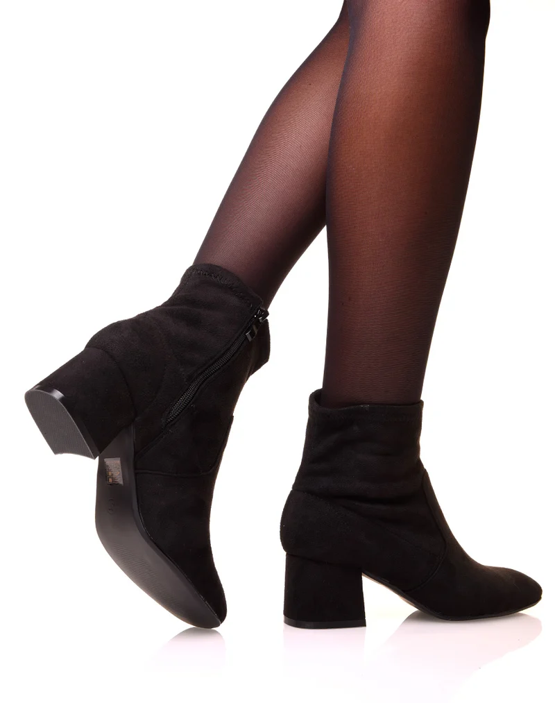 Bottines noirs à talon effet suédine