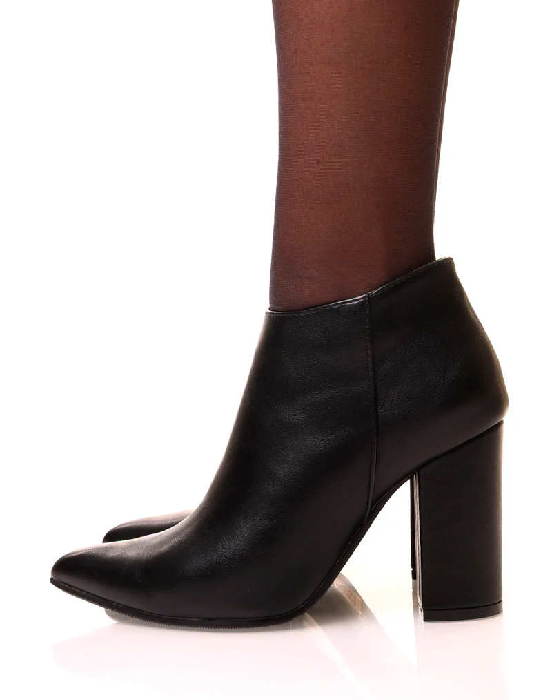 Bottines noires à talons et à bouts pointus