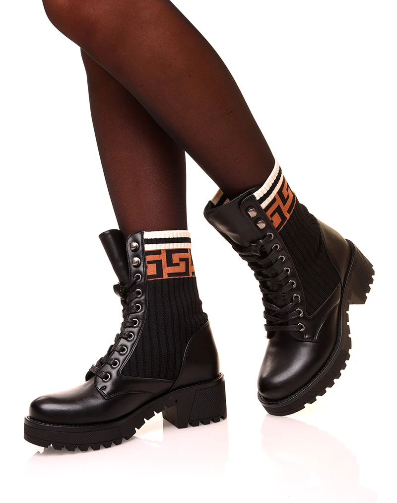 Bottines montantes à lacets