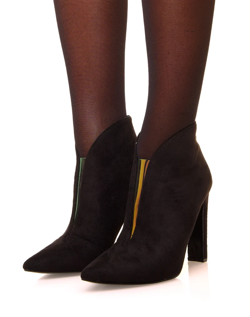 Bottines en suédines noires à bouts pointus