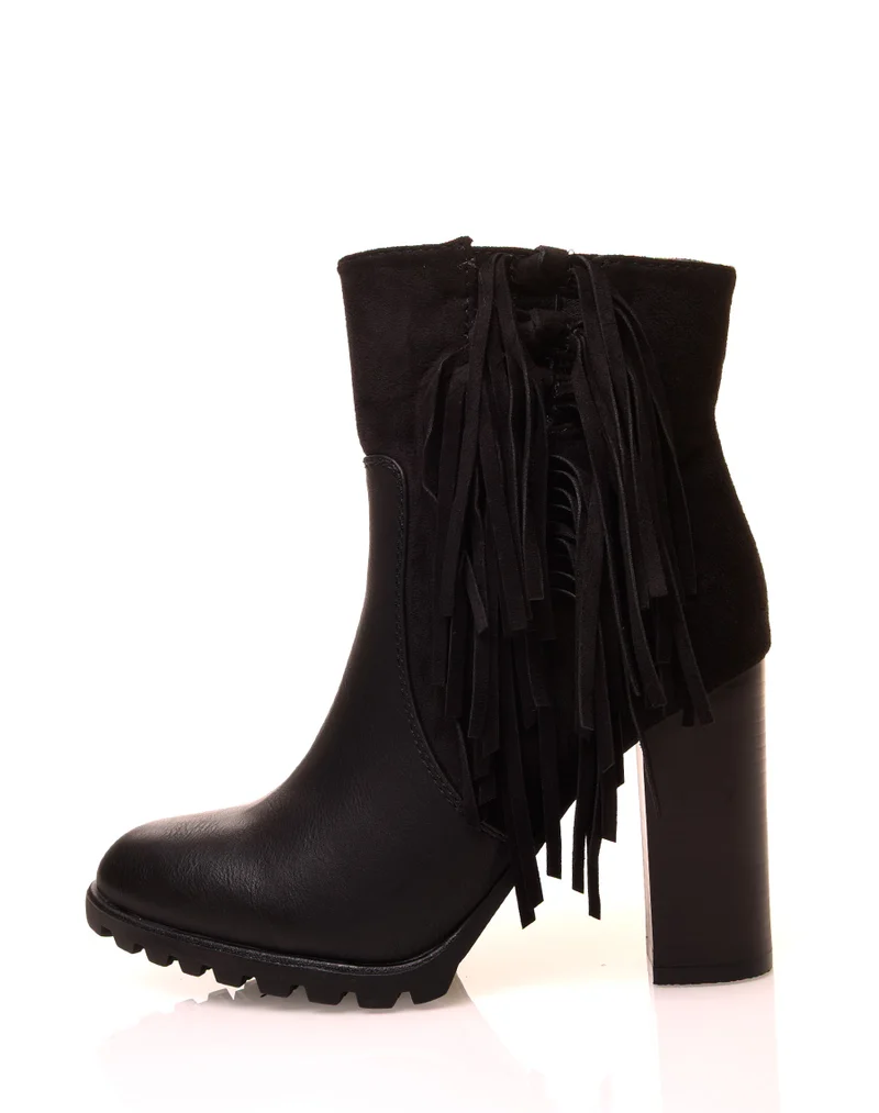 Bottines noires à franges et talons haut