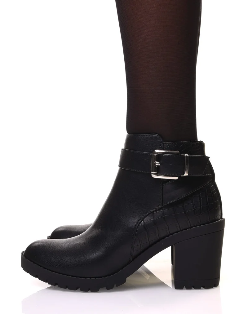 Bottines noires à talon et détails croco