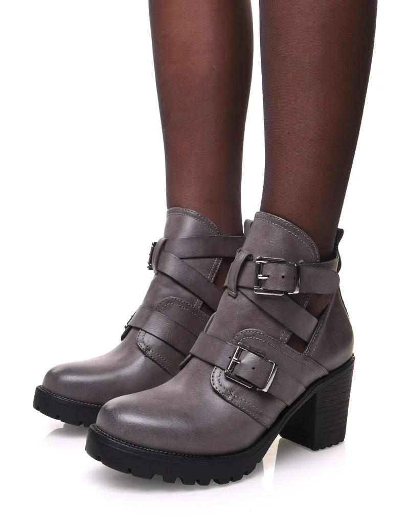 Bottines ajourées grises à sangles multiples et talons