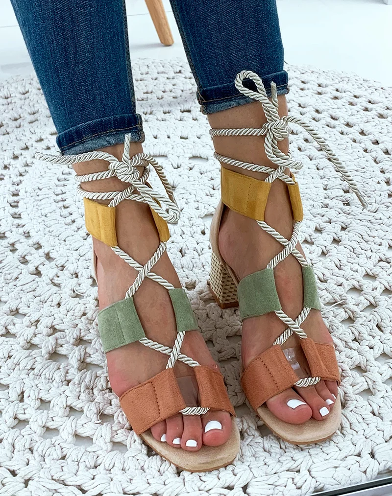 Sandales à talons pastel