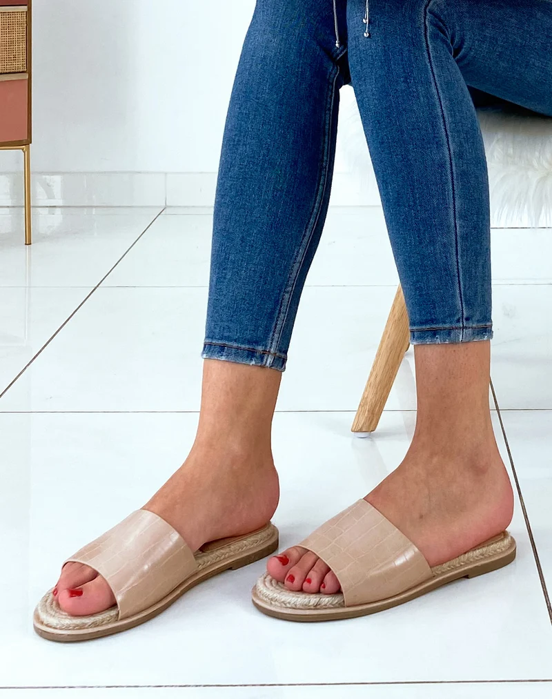 Mules beiges effet croco à simple bride
