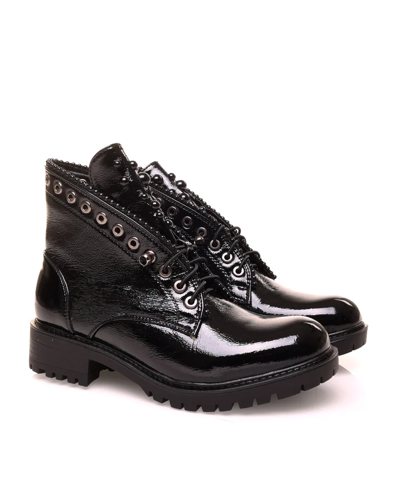 Bottine noire vernis ajouré de perles et de strass