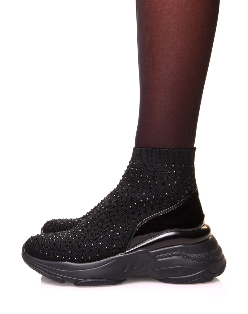 Baskets noires en forme de chaussette ajourées de perles