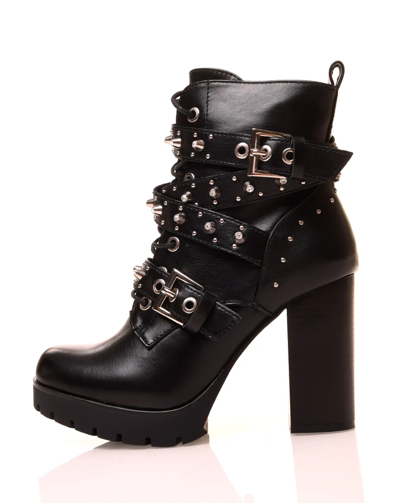 Bottines noires à lanières cloutées à talons